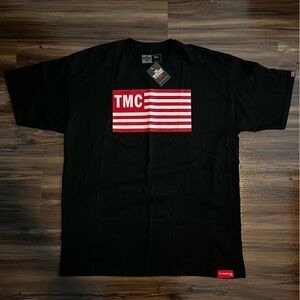 The Marathon Clothing Flag T Shirt - Men’s XL - Black/White/Red